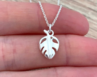 Sterling Silver Monstera Leaf Necklace Gardening Gift for Women Dainty Nature Jewelry Tropical Plant Necklace Botanical Leaf Pendant Charm