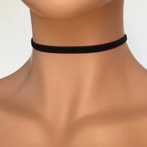 Thin Black Velvet Choker Necklace Simple Lolita Choker Cute Dainty Choker Basic Black Choker Plain Gothic Choker Grunge Vintage 90s Jewelry