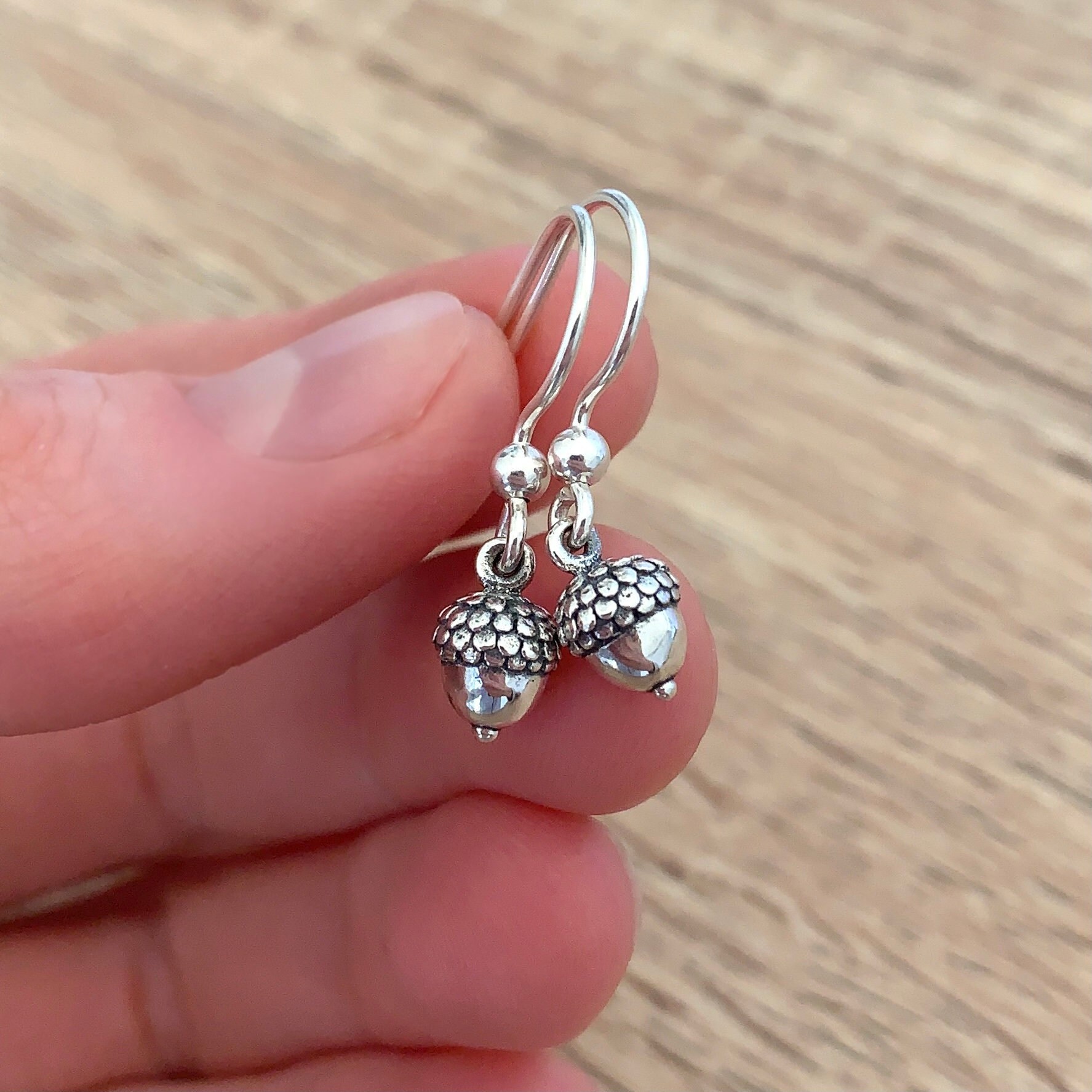 Silver acorn online
