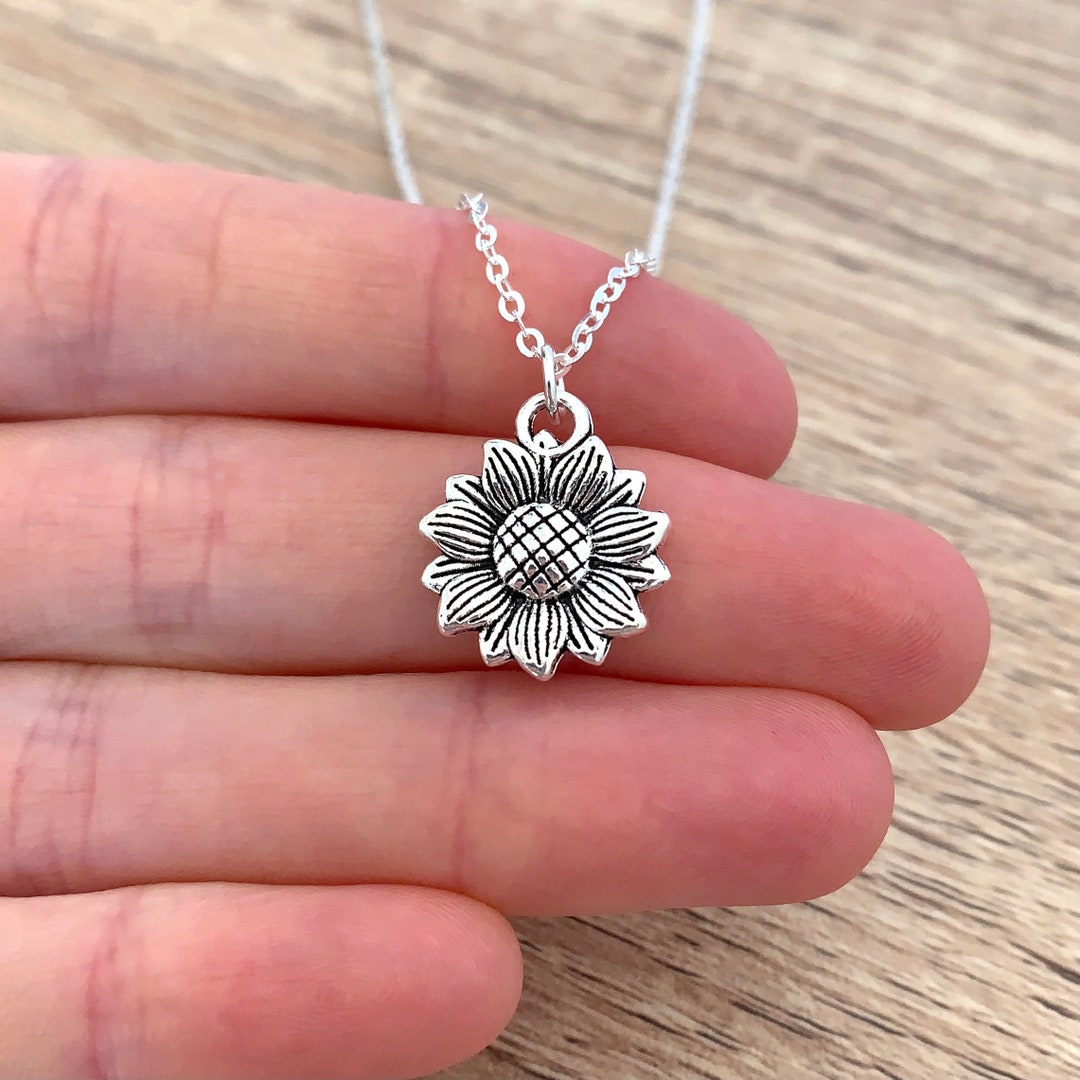 Dainty Sunflower Necklace Gardening Gift for Mom Charm Flower Necklace