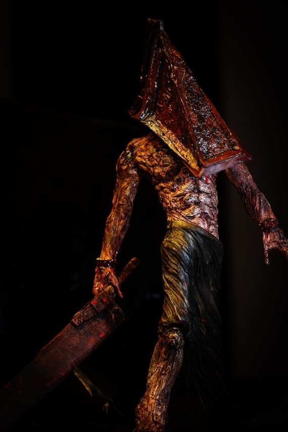 Pyramid head build Silent Hill Props by Twisted Endeavours