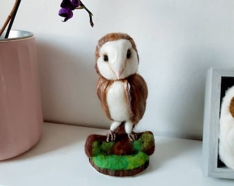 Needle felted barn owl, handmade and unique, woodland bird felt