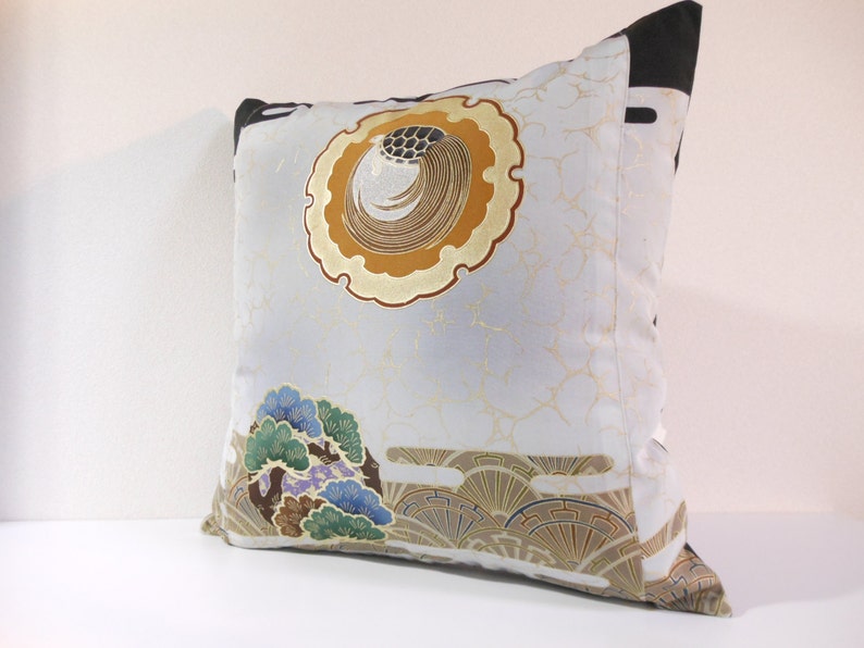 Japanese Kimono Pillow 240 Decorative Pillow 18x18 Etsy