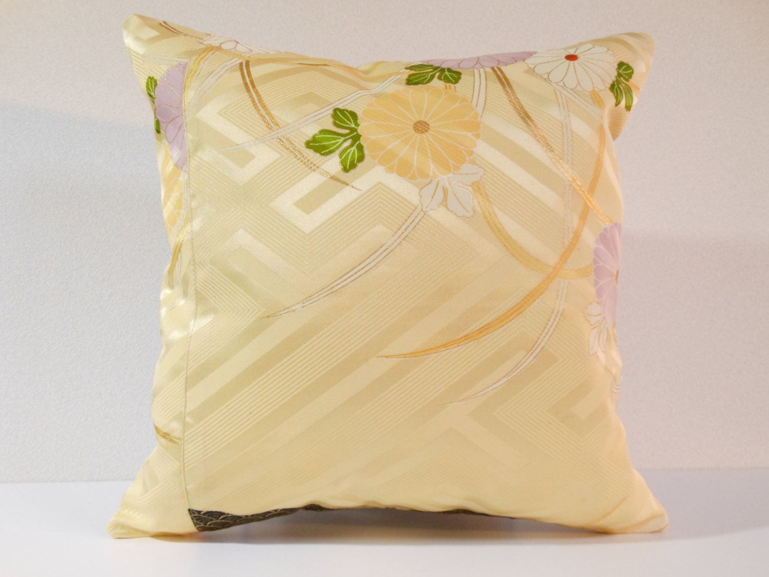 Japanese Kimono Pillow 199 decorative pillow 16x16 Etsy 日本