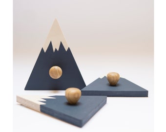 Wandhaken Blau Navy 3-tlg, Berg Wandhaken, Bergspitze Garderobenhaken, Wald Kinderzimmer Dekor, Berg Kinderzimmer Deko, Abenteuer Deko