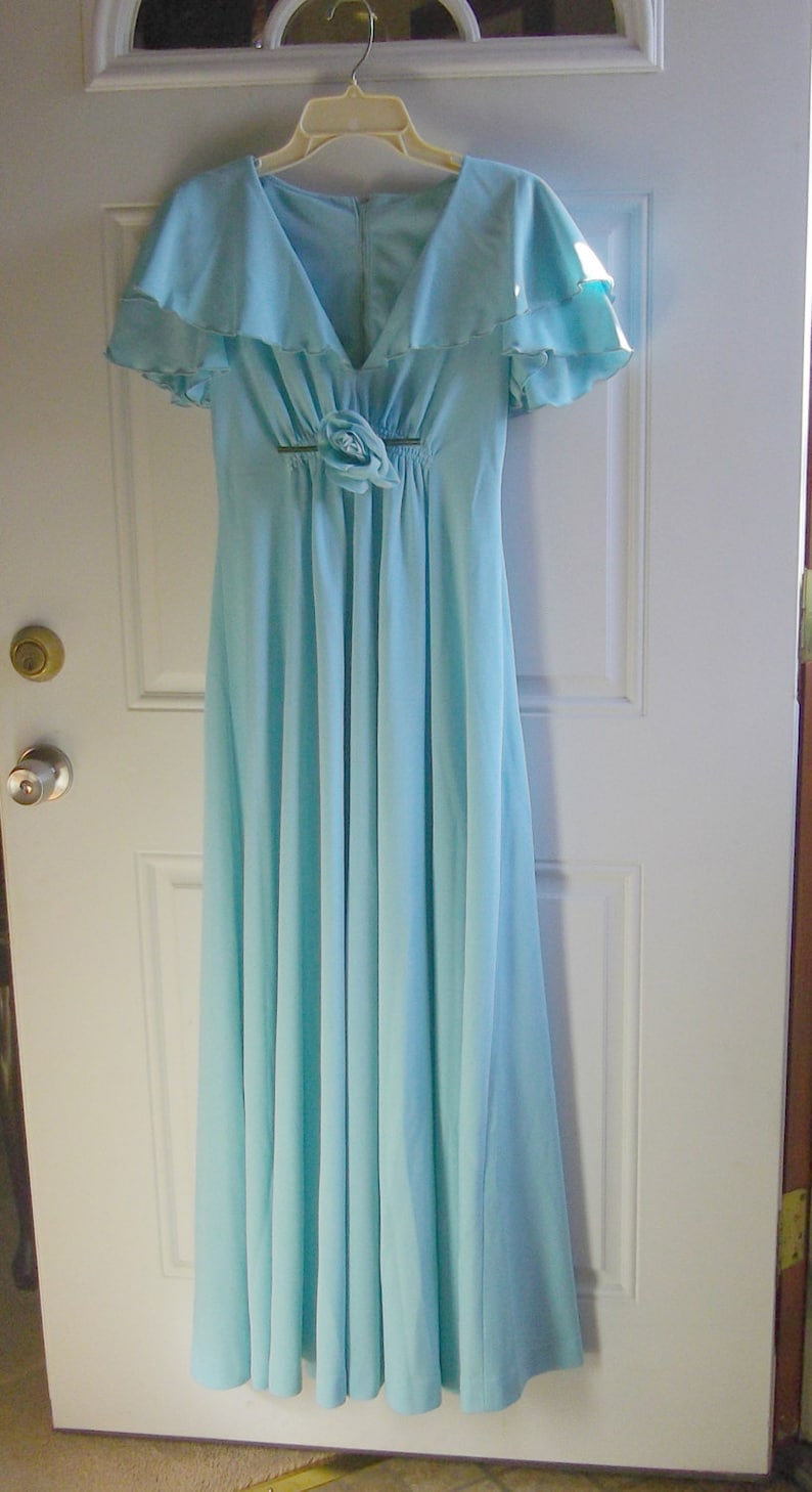 Vintage 1974 Aquamarine Caped Maxi Gown/Prom Dress Jrs. Size - Etsy.de