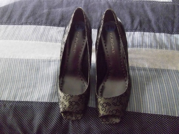 Gray Open-Toe Dress Pumps, Size 7.5, BCB Girls, V… - image 1