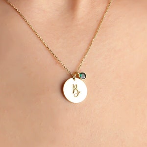 Collier avec initiales avec pierres de naissance • Collier avec pierres de naissance • Collier avec pierres de naissance personnalisé • Collier avec pierres de naissance personnalisé • Pierre de naissance avec initiale