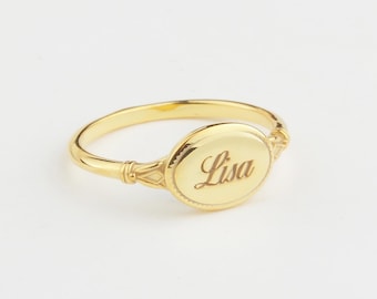 Vintage Patern Signet Name Ring: 18K Gold Script Engraving Personalized Ring