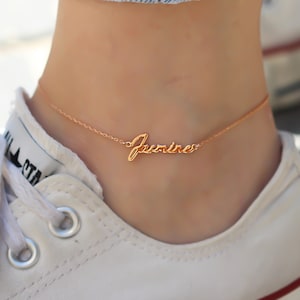 Sterlingzilveren enkelband met naam • Gouden enkelband met initiaal • Roségouden gepersonaliseerde enkelband • Sierlijke enkelband met aangepaste naam • Initiaal enkelband • Cadeau voor haar