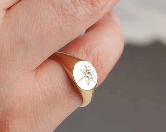 Birth Flower Ring •  Gold Floral Ring • Sterling Silver Birth Month Ring • Personalized Flower Ring • Minimalist Ring • Dainty Flower Ring