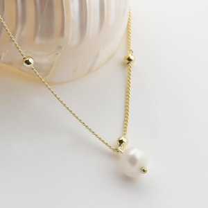 Silver Pearl Necklace • Freshwater Pearl Necklace • Dainty Pearl Jewelry • Bridesmaid Gift • Gold Pearl Necklace • Minimalist Pearl Necklace