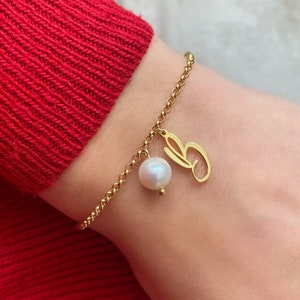 Silver Pearl Bracelet • Initial Bracelet •  Custom Pearl Bracelet • Custom Initial Pearl Bracelet • Personalized Pearl Bracelet • Dainty