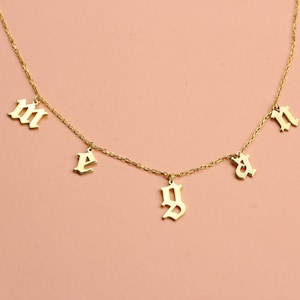 Colar com nome gótico • Colar com nome • Colar com nome personalizado • Colar gótico personalizado • Colar com nome gótico personalizado