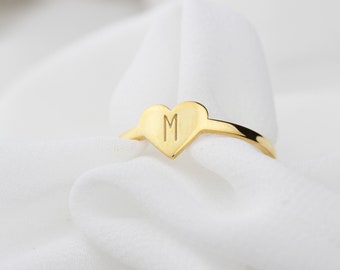 Anillo de corazón minimalista • Anillo de corazón personalizado • Anillo inicial de corazón • Anillo delicado minimalista de plata • Anillo inicial de corazón • Anillo de corazón diminuto