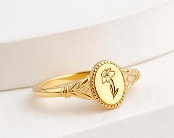 Chevalière vintage délicate fleur de naissance en or : bijoux floraux personnalisés 18 carats