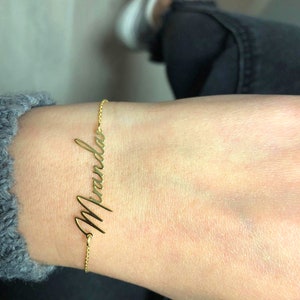 Personalisiertes Initial Armband Personalisiertes Handgeschriebenes Namensarmband Initial Armband Personalisiertes Buchstaben Armband Personalisierter Schmuck Bild 4