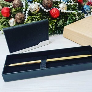 Visitekaartje geval set met gouden kleur pen Visitekaartje houder zwart kleur roestvrij staal Leer kan worden gepersonaliseerd Aangepast verzoek