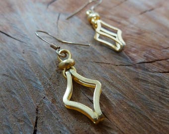 Dainty Losange Gold Drop Earrings