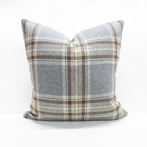 ONE 22x22 Colefax and Fowler &quot;Erskine Plaid&quot; Pillow Cover