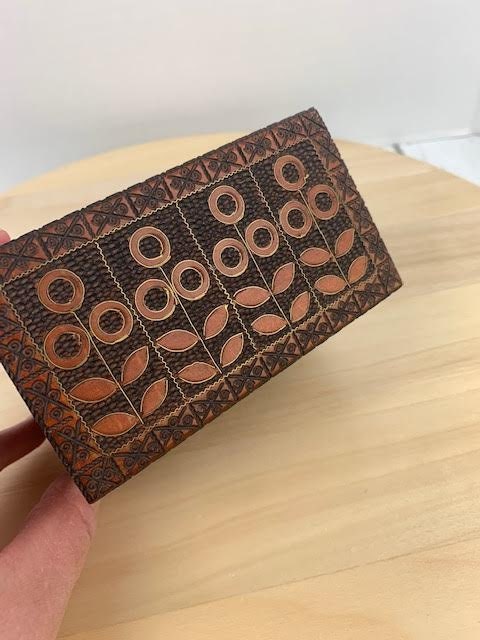 漆鏡箱　鉄線紋様　日本工芸品 文庫 沈金鉄線 黒 漆塗り・木製 11-14003 (製造中止) 漆器の井助