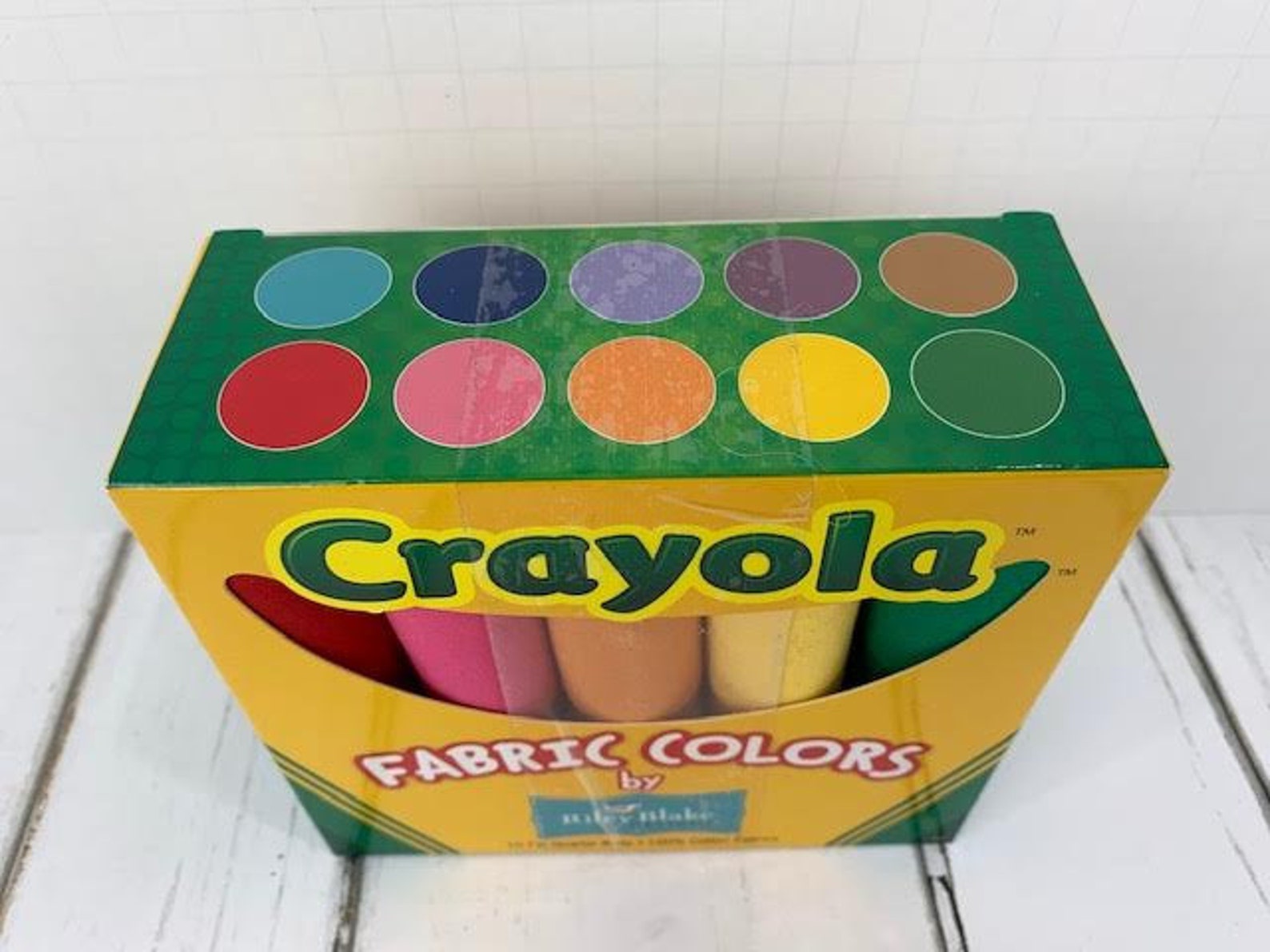 2016 Riley Blake Crayola Fabric Colors Crayon Quilt 10 Fat Etsy