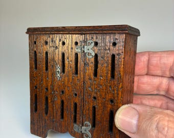 Boarded press