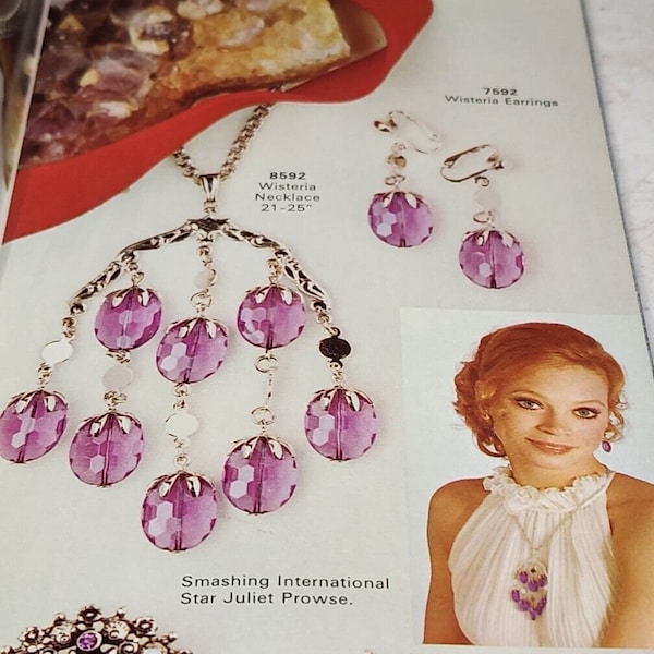 Vintage SARAH COVENTRY Wisteria Waterfall Purple Lucite Waterfall Pendant Chain Necklace & Matching Chandelier Earrings Women's Jewelry Set