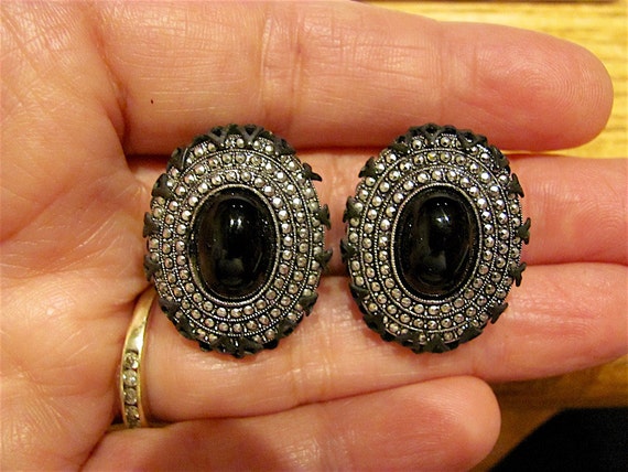 Elegant HATTIE CARNEGIE Signed 50's Earrings Onyx… - image 2