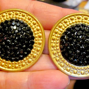 Vintage RICHARD KERR Signed Huge Black Swarovski Crystal Rhinestone & Gold Tone Medallion Clip Earrings Women&#39;s High Fashion Jewelry VGC