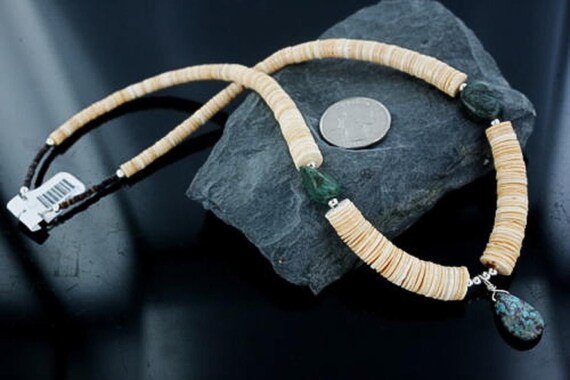 Rare Rounded Spiny Oyster Vintage Native American Navajo Sterling Silver Heishi Necklace Rare Rounded Spiny Oyster Vintage Native American Navajo Sterling Silver Heishi Necklace