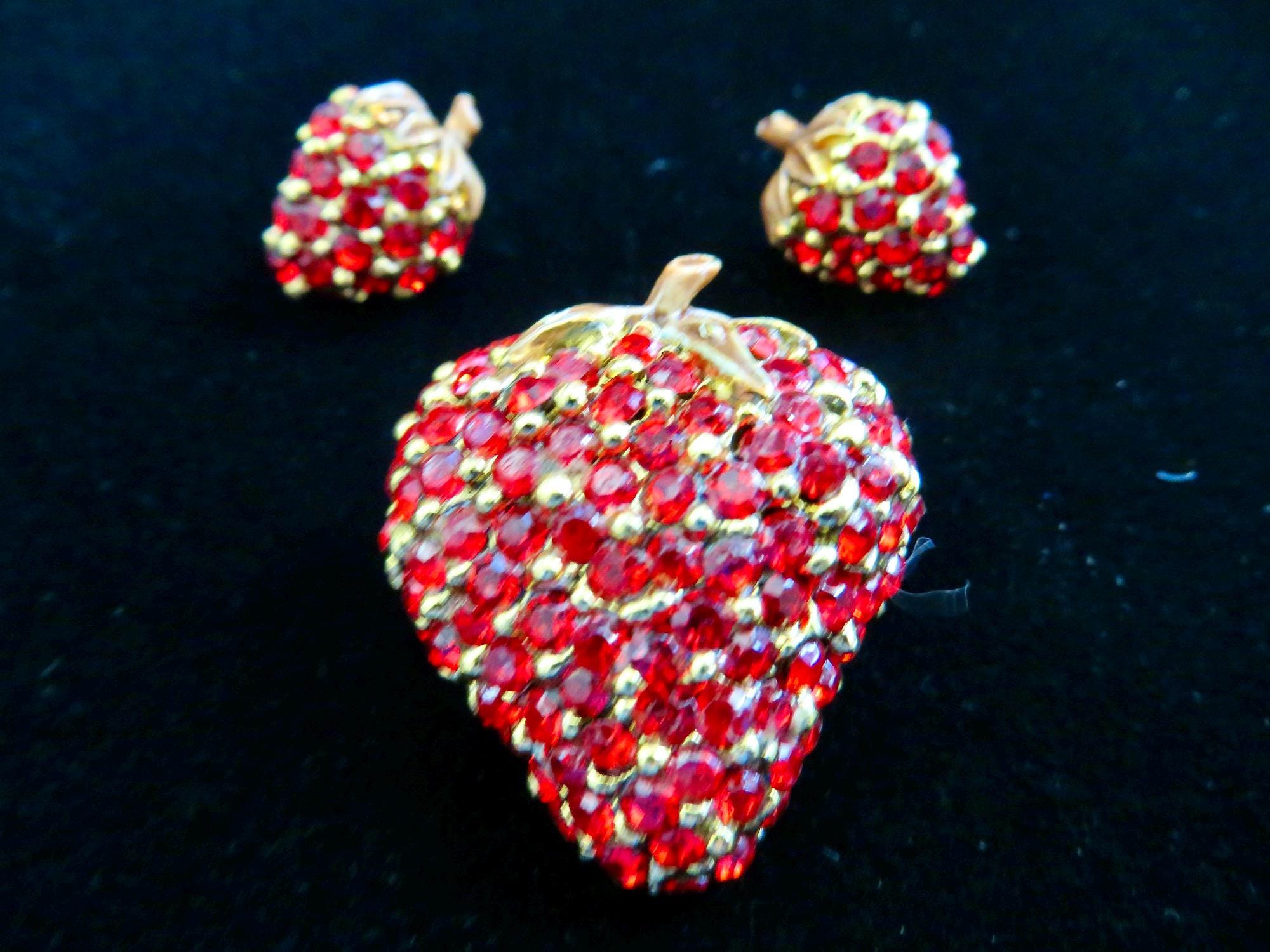 Ciner Jewelry Brooch - Etsy