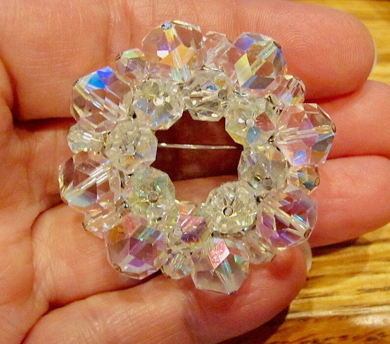 Stunning Vintage 3 Tiered Austrian Aurora Borealis Crystal Bicone Christmas Wreath Pin Brooch Holiday Jewelry