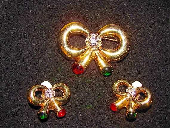 Vintage JOAN RIVERS Signed Jewels Of India Red & G