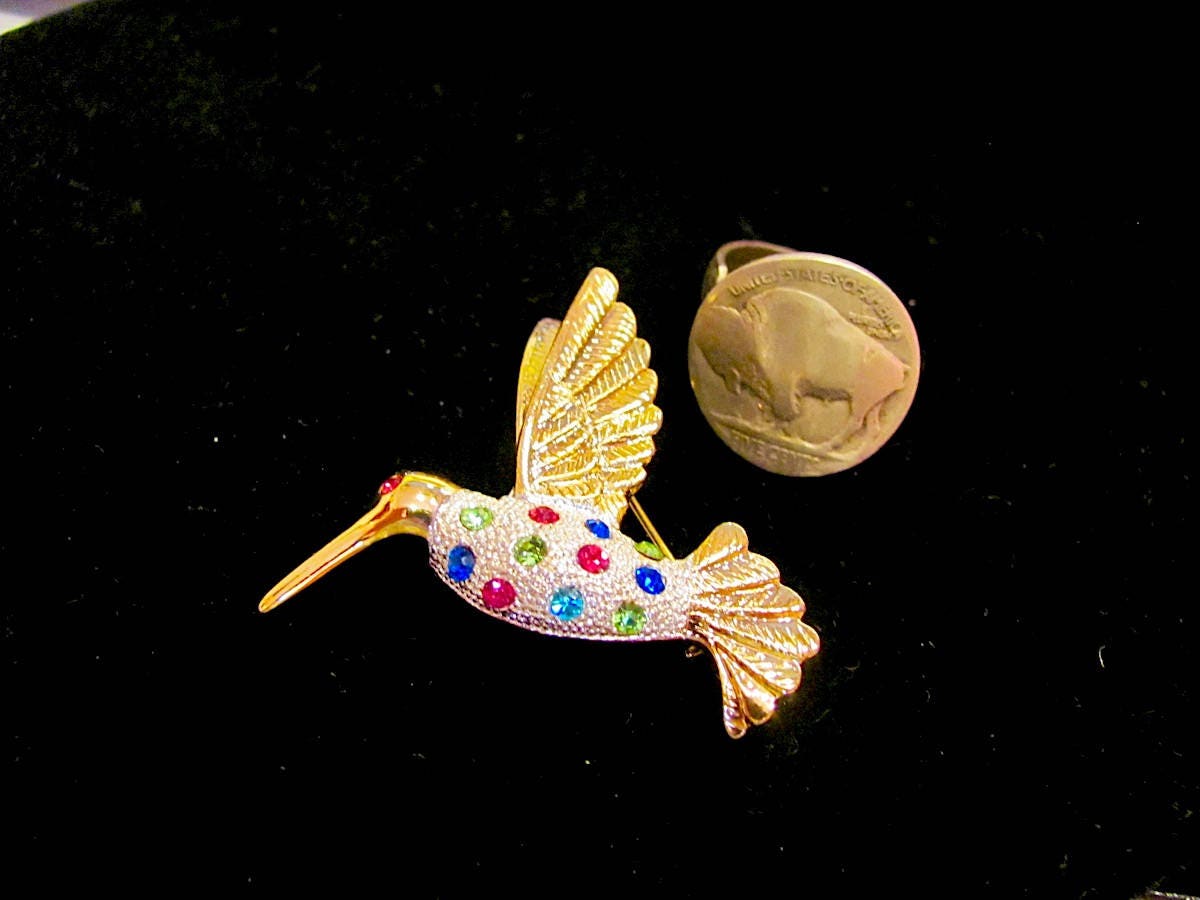 Elegant Crystal Dove Brooch - Rhinestone Peace Bird Pin For Lapel, Jackets & Scarves