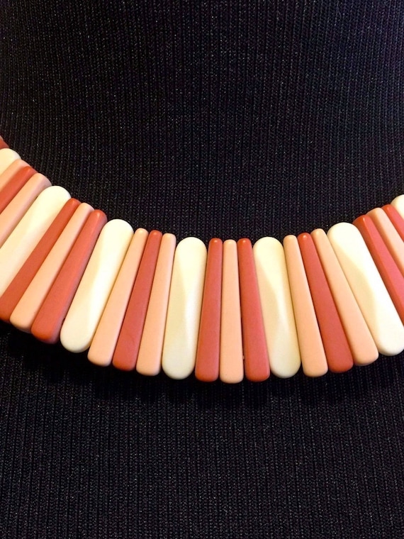 AVON Signed '79 Egyptian Revival Coral Orange Cre… - image 2