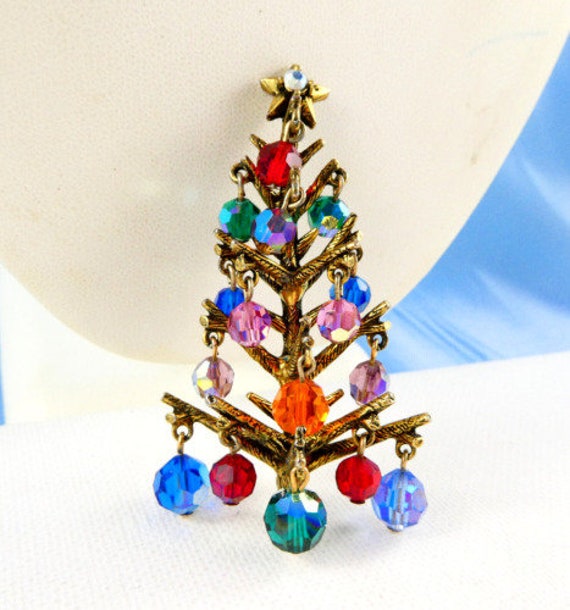 Rare HOLLYCRAFT Signed Christmas Tree Pin Danglin… - image 1