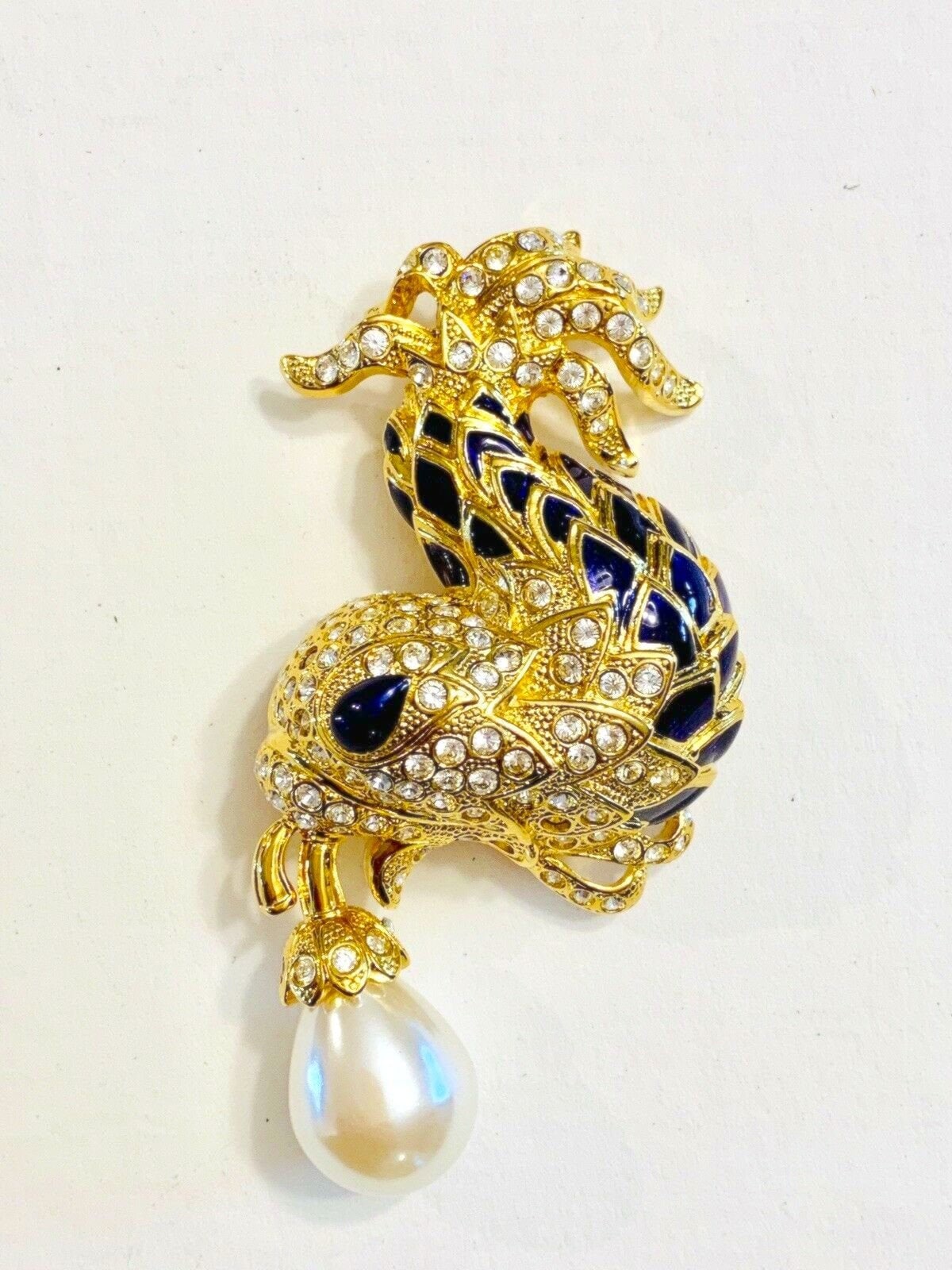 Guy Laroche Brooch - Etsy