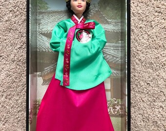 Vintage Barbie Doll Princess Of The Korean Court Rare Limited Edition Mint In Box NRFB Mattel Asian Dress BOOK Value 1514.00 USD Toys Bears