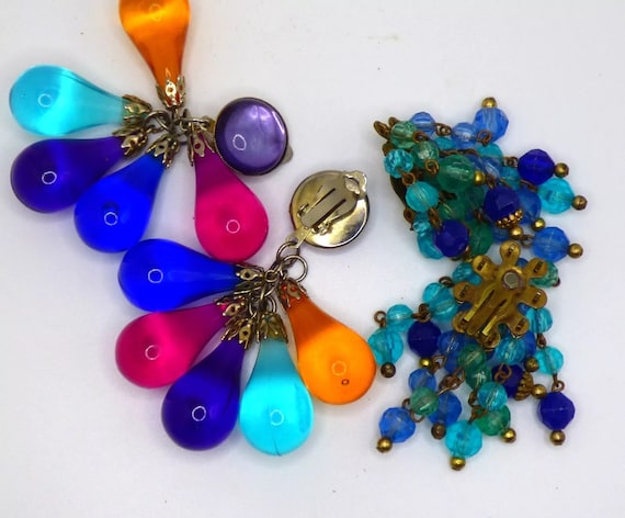 2 Pair Multi-Color Lucite Dangle Drop Cha Cha Cli… - image 1