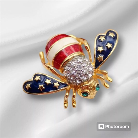 4th Of July Rhinestone USA Flag Necklace - Patriotic Red White Blue Jewelry, Heart & Wing Design - View #6