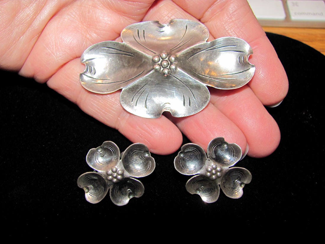 James avery dogwood earrings discount