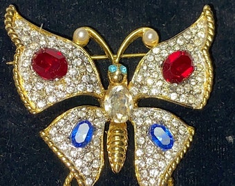 TRIFARI トリファリ 蝶々 バタフライ ブローチ ピンク オープンワーク TRIFARI トリファリ 蝶々 バタフライ ブローチ ピンク オープンワーク