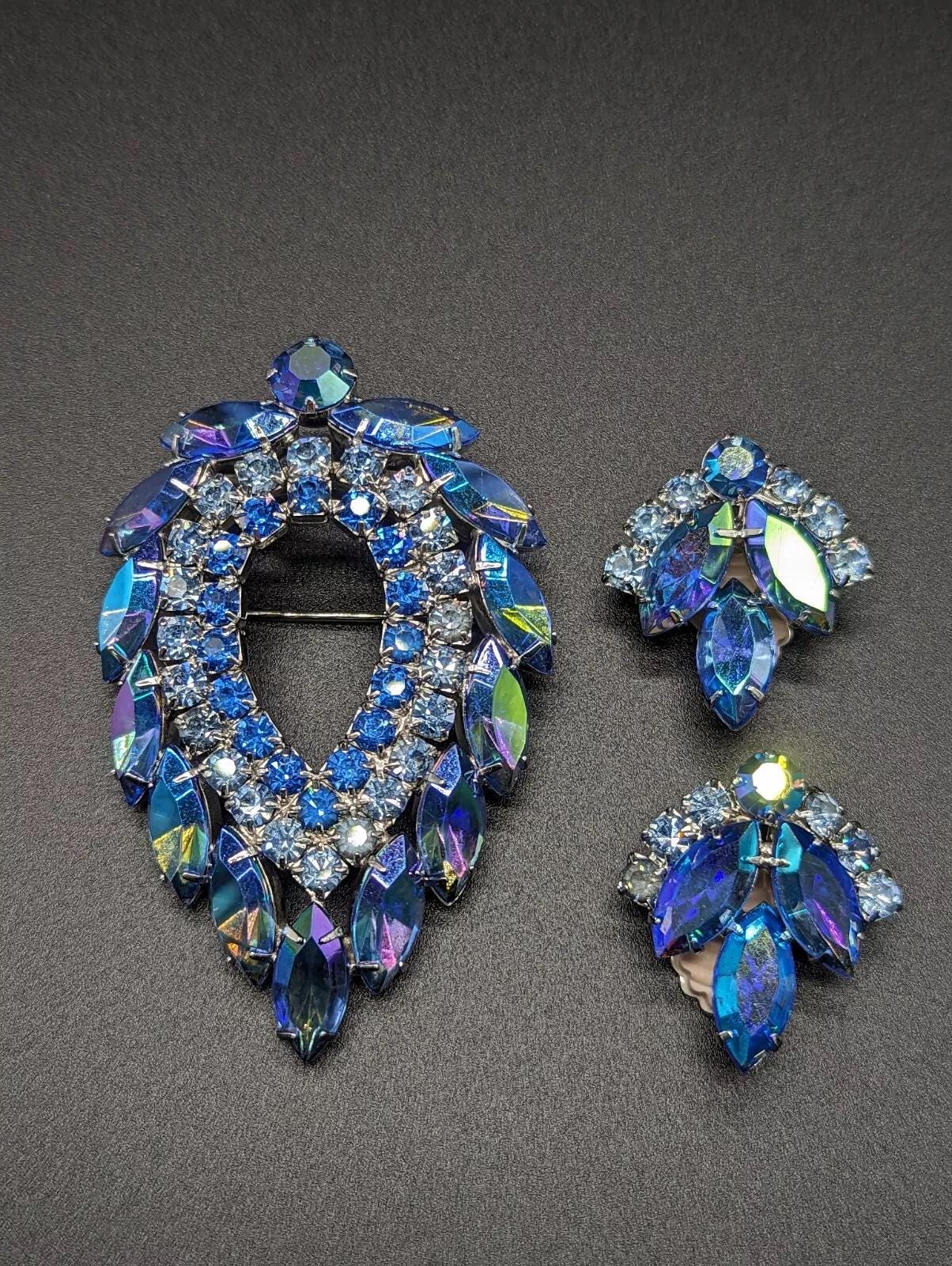 Vintage Sarah Coventry by Delizza Elster Blue Lagoon Aurora Borealis Rhinestone Brooch Pin Clip Earrings Womens 70s Costume Jewelry Gifts