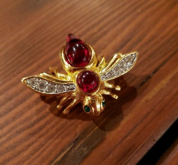 Vintage JOAN RIVERS Signed Classic Ruby Red Caboch