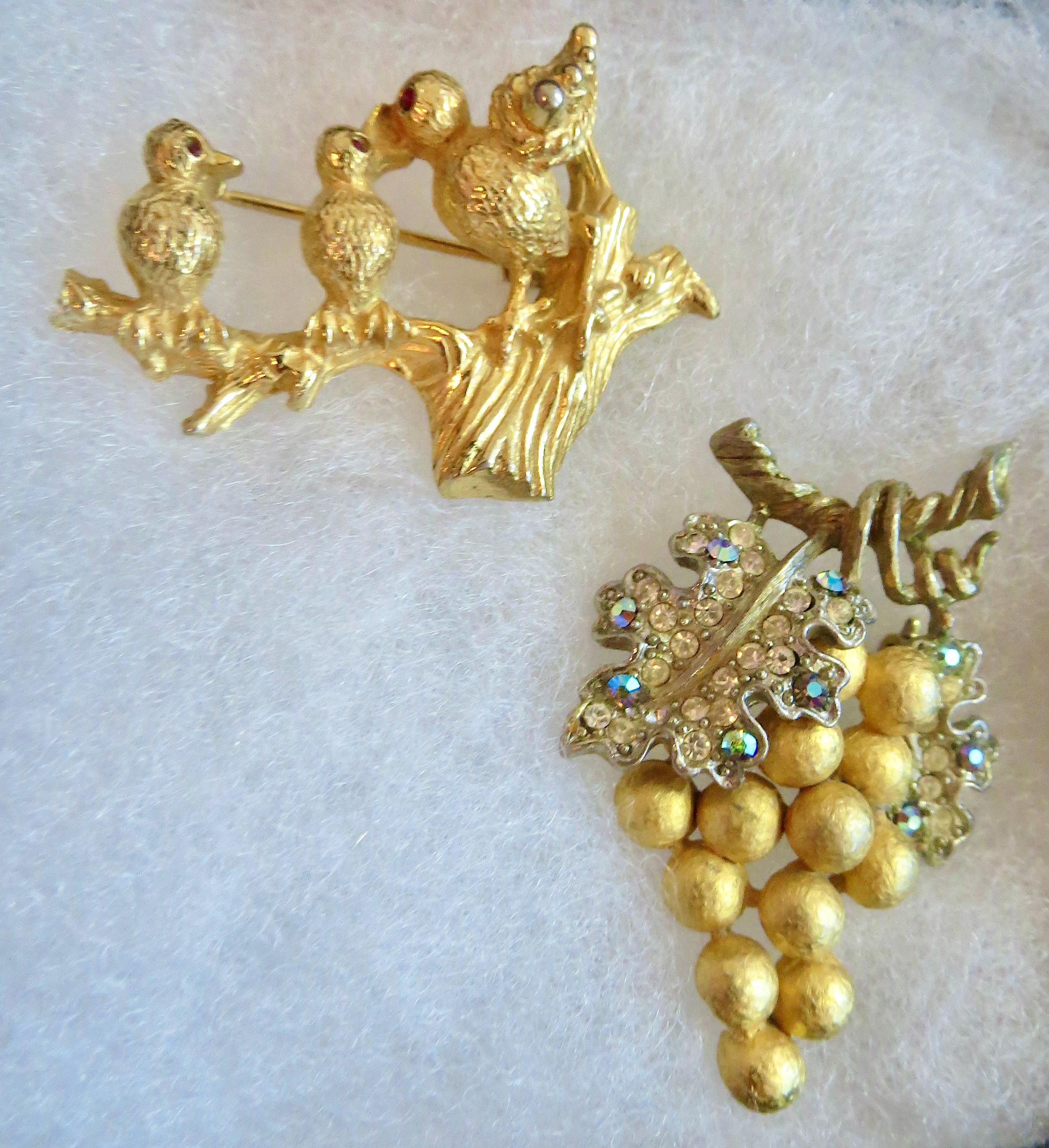 Hattie Carnegie Bird - Etsy