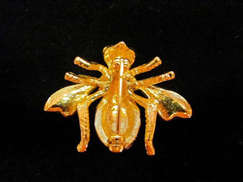 Iconic JOAN RIVERS Signed Multi Color Crystal Harvest BEE Pin Classic Collection Gold Tone Bee Bug Insect Brooch Women/'s Costume Jewelry Box