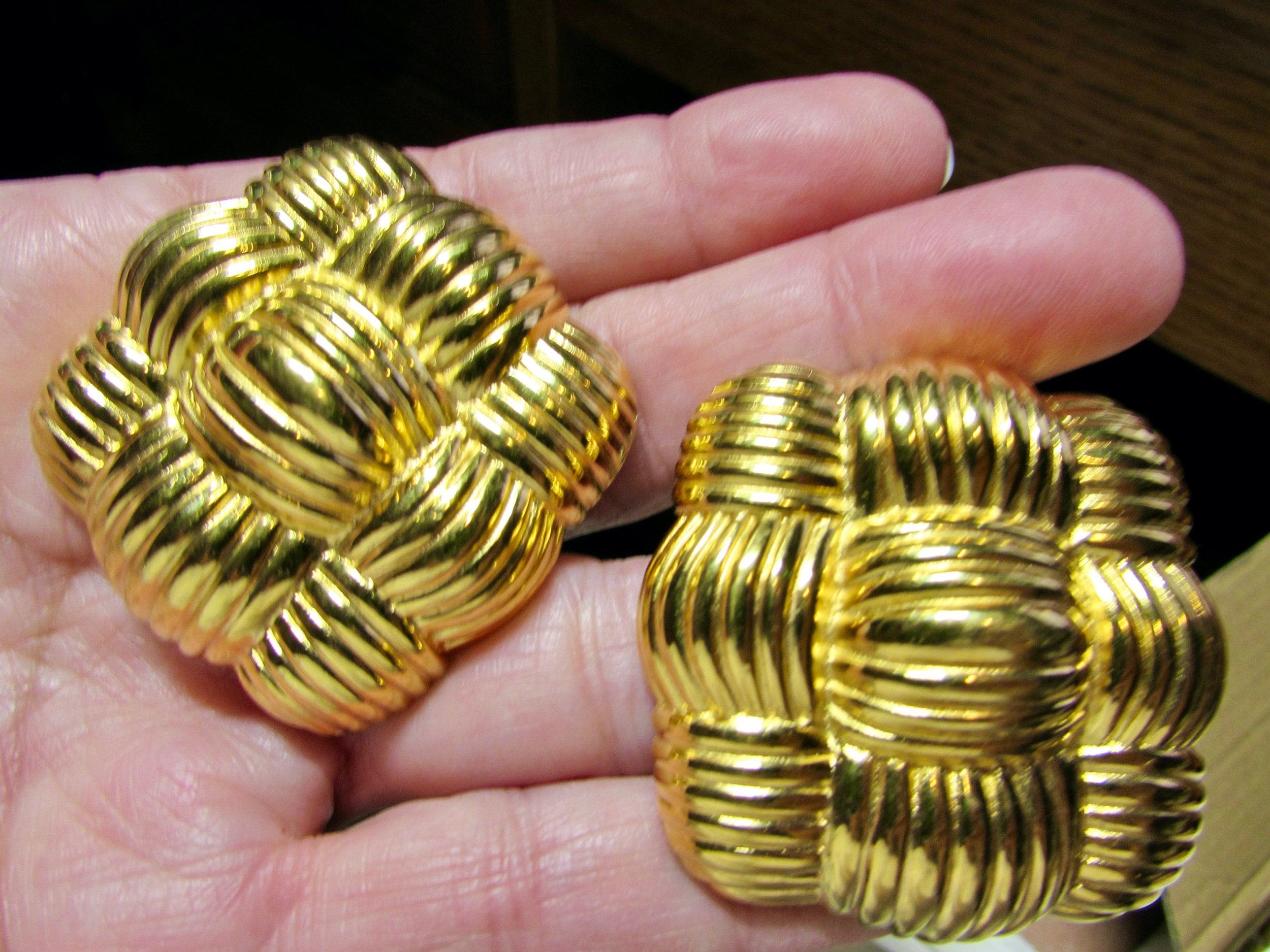 ディオール、フェンディカチューシャ2点セット Authentic FENDI 3 Pc. Parure Set 18K Gold Plated Wide Basket
