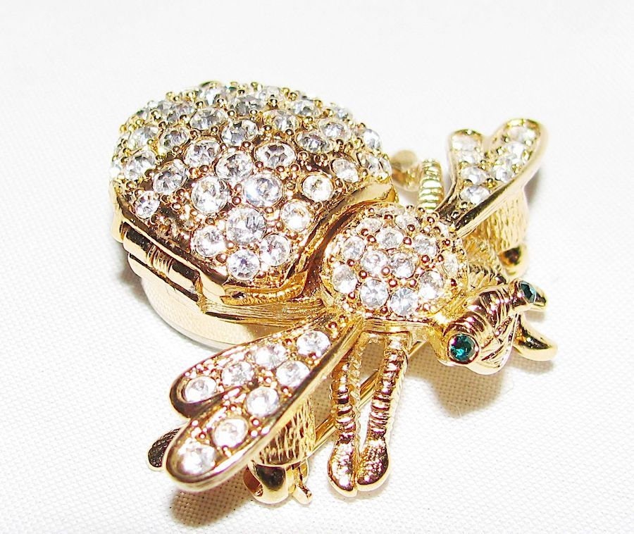 Joan Rivers Bumblebee Pin Gold Tone Green Eyes Classics