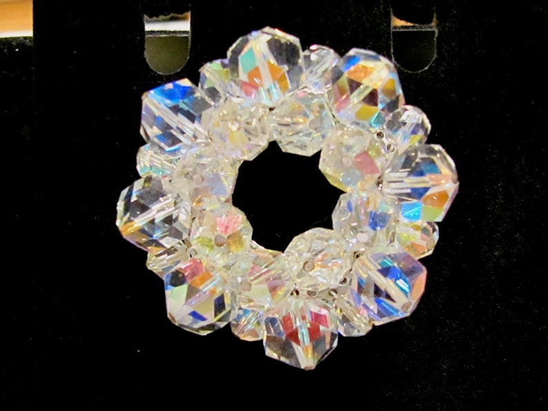 Stunning Vintage 3 Tiered Austrian Aurora Borealis Crystal Bicone Christmas Wreath Pin Brooch Holiday Jewelry